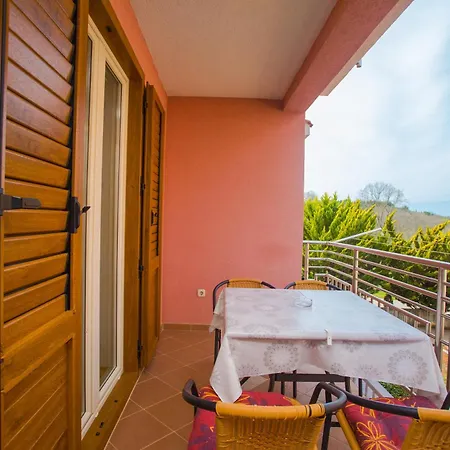 Lorena B Apartmán *