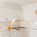 Lorena B Apartman *