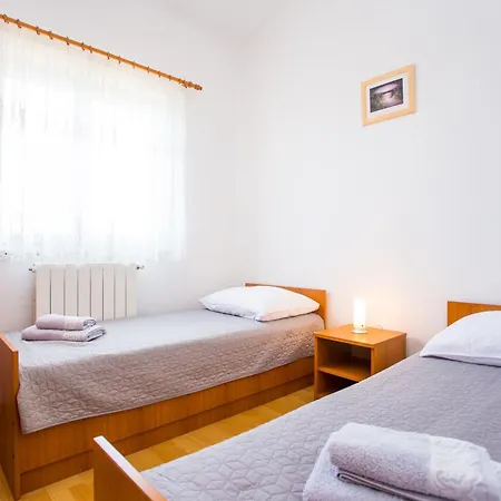 Lorena B Appartamento Porec