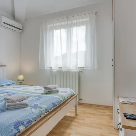Lorena B Apartment Poreč
