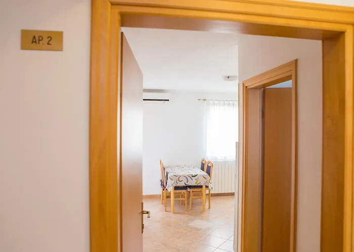 Lorena B Apartman